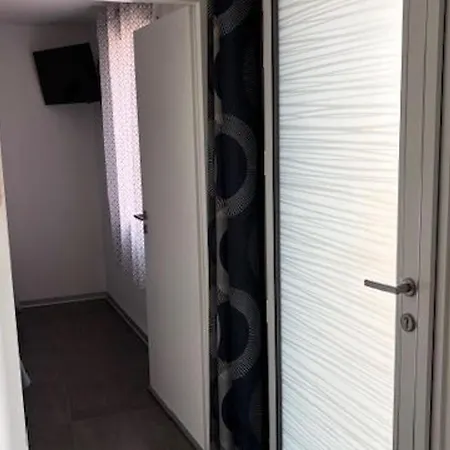 펜션 Maison Neuve - 6 Pers., Proche Du Bourg - Fr-1-426-618